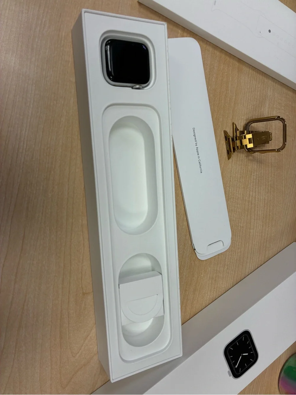 Apple Silver Smartwatch Case with Black Display series 5 40 mm
